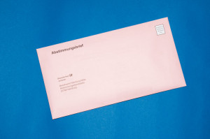 Der zugeklebte Abstimmungsbrief kann nun in den Briefkasten.